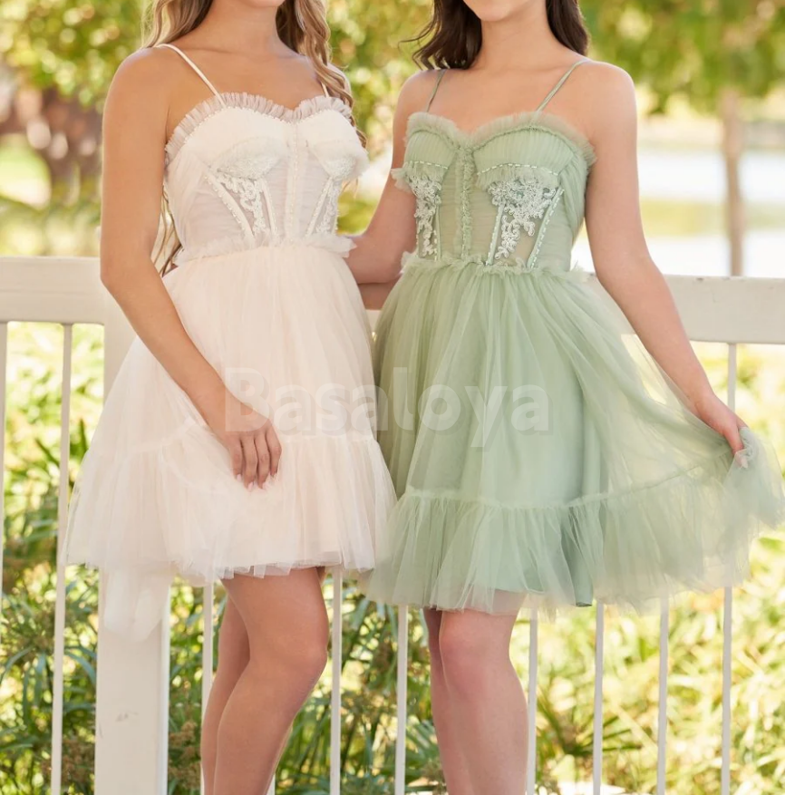 HM0108 Elegant White Spaghetti Straps A-Line Homecoming Dress with Applique
