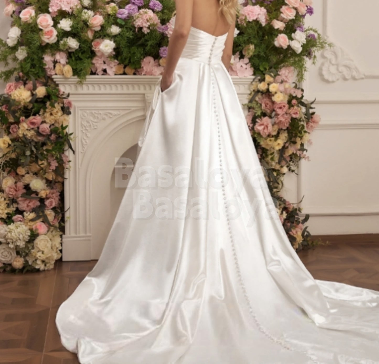 WD0034 Luxury Strapless A-Line Sweep Train Satin Wedding Dress with Pockets