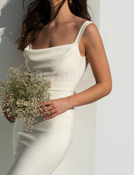 WD0021 Elegant Scoop Neck Mermaid Wedding Dress with Train Bridal Gown
