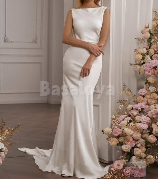 WD0036 Simple Scoop Neck Sheath Backless Wedding Dress with Train