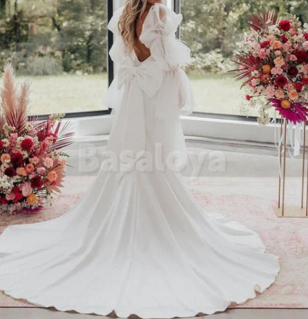 WD0076 Luxury White V-Neck Long Sleeves Bodycon Wedding Gown with Bow