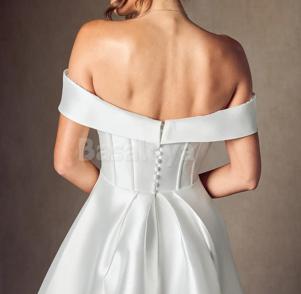 WD0097 Graceful White A-Line Off-Shoulder Bridal Wedding Gown with Train