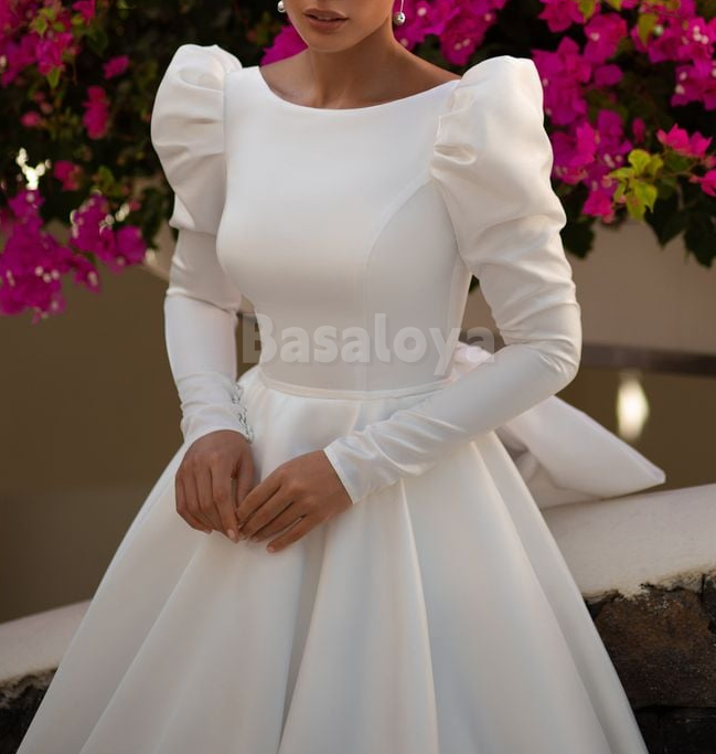 WD0027 Elegant Long Sleeves Scoop Neck A-Line Wedding Dress with Bow Train