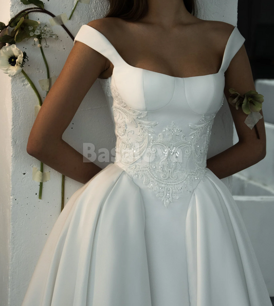 WD0162 Elegant White Off-Shoulder A-Line Applique Bridal Wedding Dress