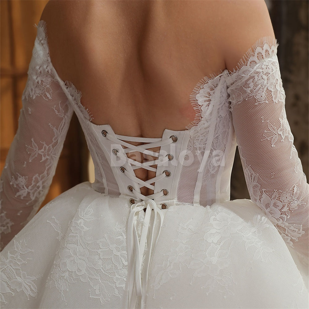WD0043 Elegant Long Sleeves A-Line Sweetheart Lace Wedding Dress