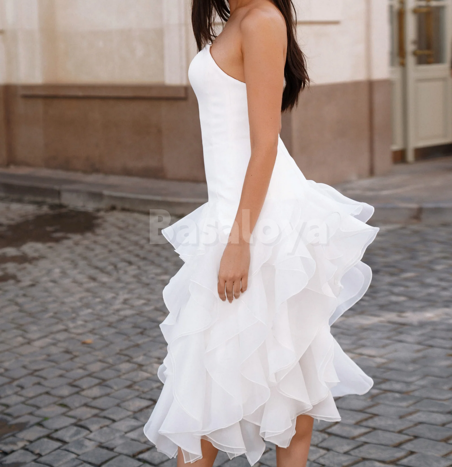 WD0146 Simple White Sweetheart Sheath Ruffles Midi Wedding Dress
