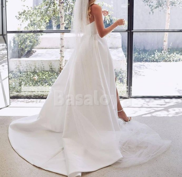 WD0067 Elegant White Sweetheart A-Line Side Slit Wedding Dress with Train