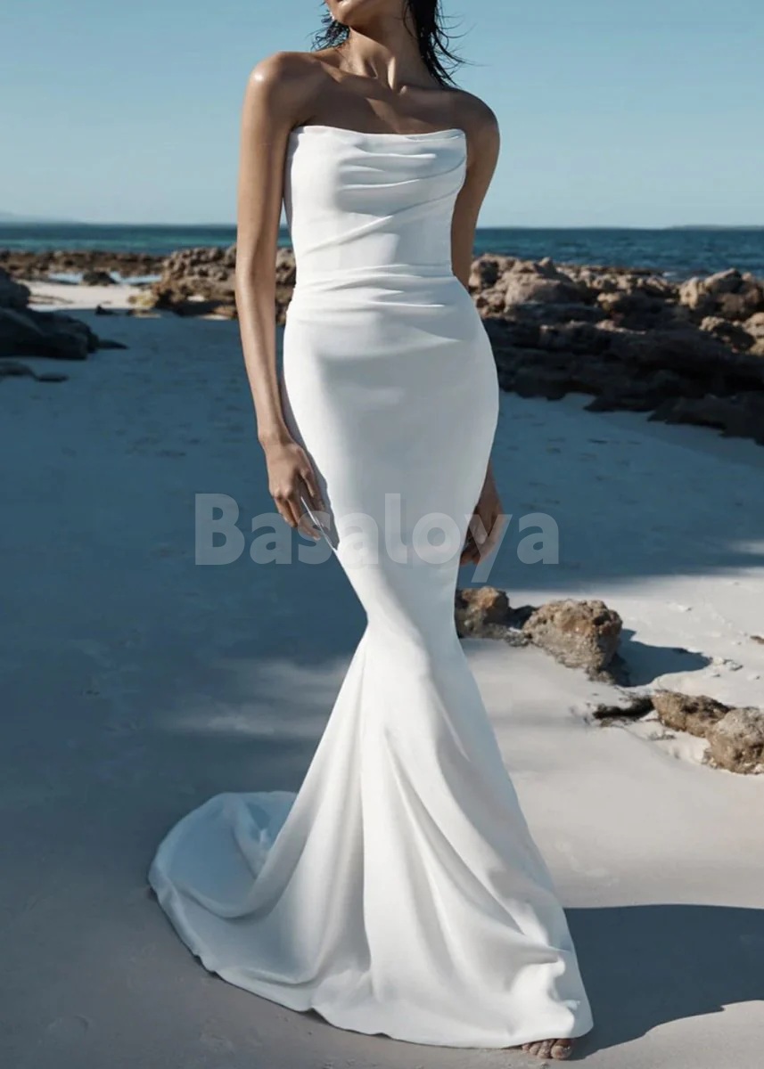 WD0077 Graceful White Strapless Bodycon Wedding Dress with Train Bridal Gown