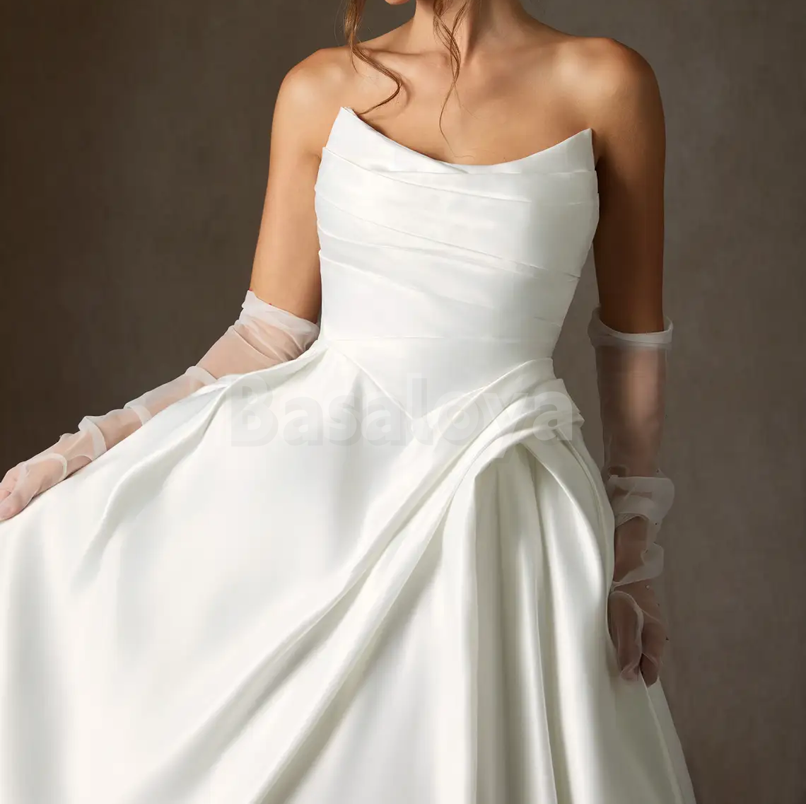 WD0092 Gorgeous White A-Line Strapless Pleated Wedding Dress with Gloves