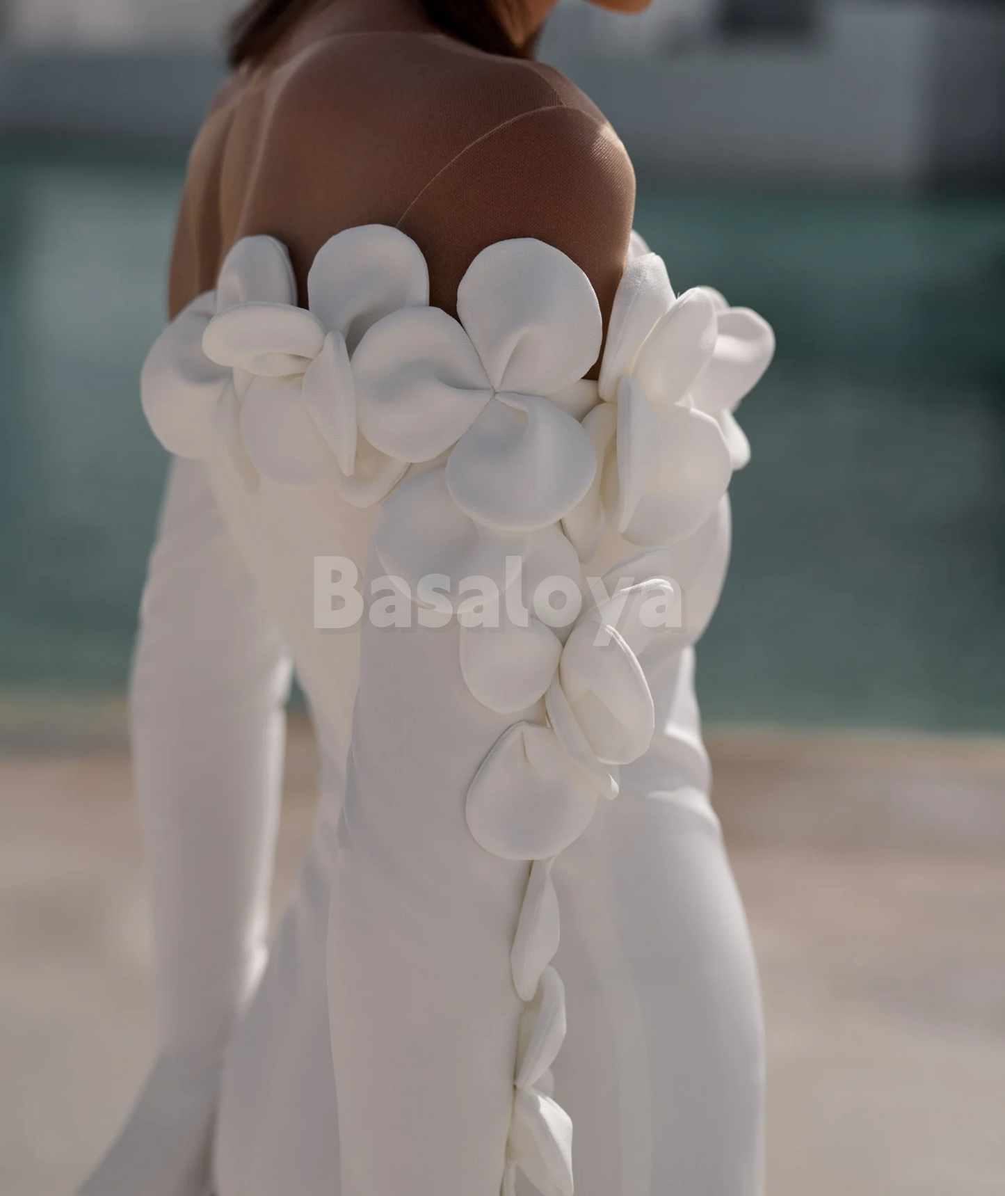 WD0164 Graceful 3D Floral White Long Sleeves Mermaid Wedding Dress with Slit