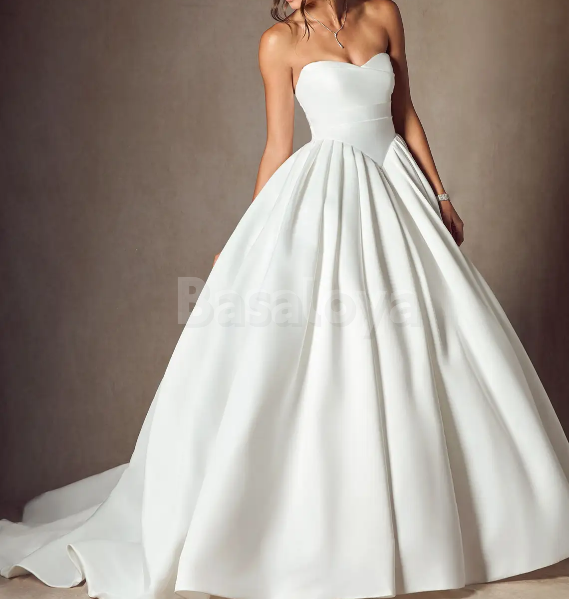 WD0087 Classic White Sweetheart A-Line Pleats Wedding Gown with Pockets