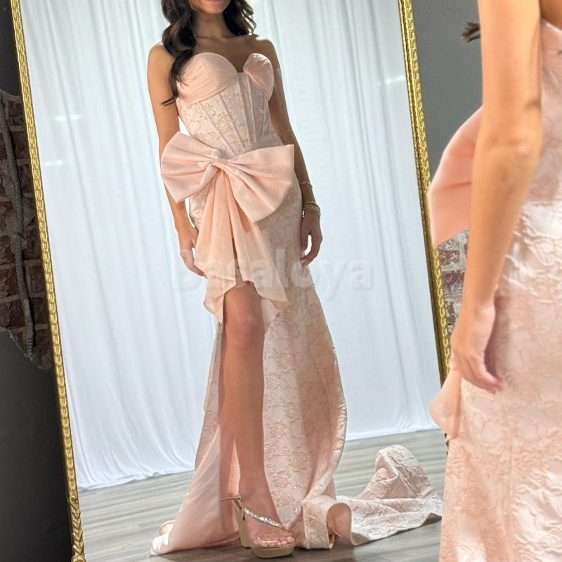 ED0016 Graceful Pink Sweetheart Side Slit Embroidery Satin Evening Dress with Bow