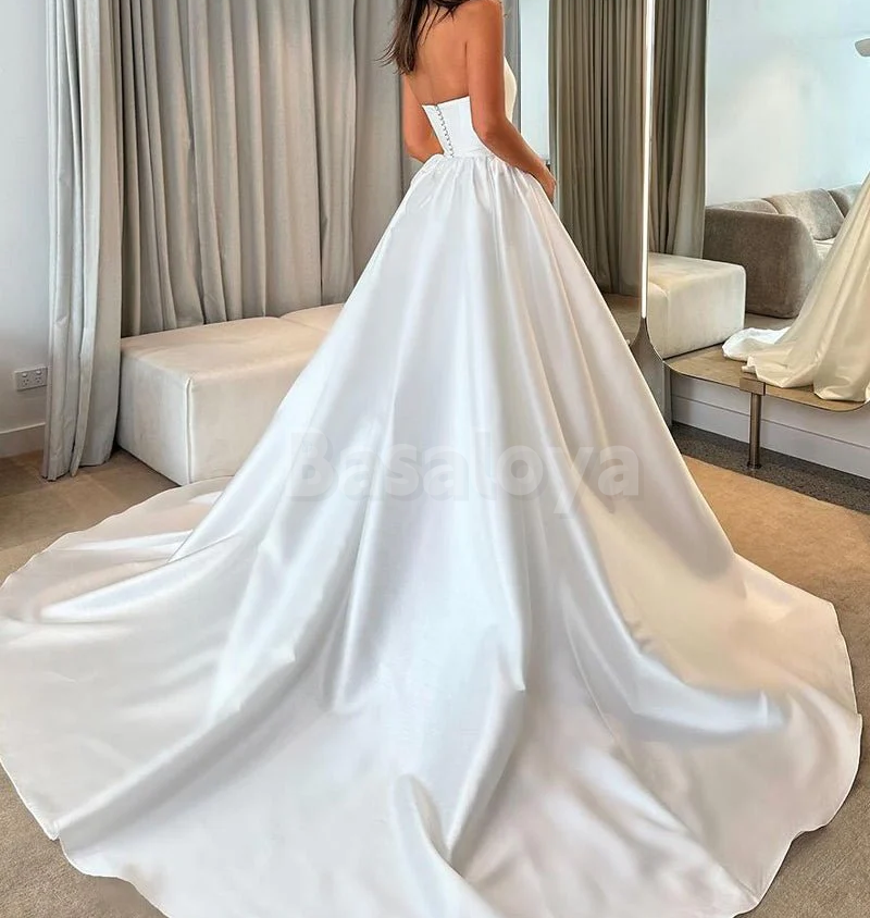 WD0064 Elegant White Strapless A-Line Pleats Satin Bridal Wedding Dress