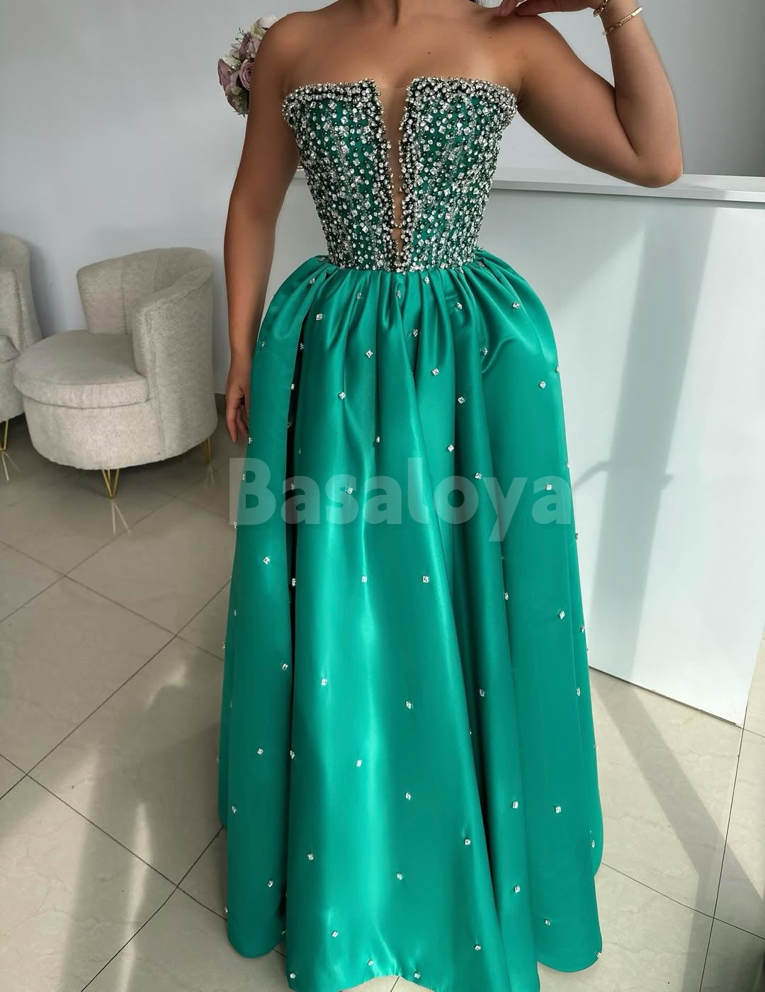 SP0340 Classic Green V-Neck A-Line Ball Gown Prom Dress with Crystal