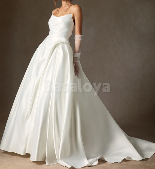 WD0092 Gorgeous White A-Line Strapless Pleated Wedding Dress with Gloves
