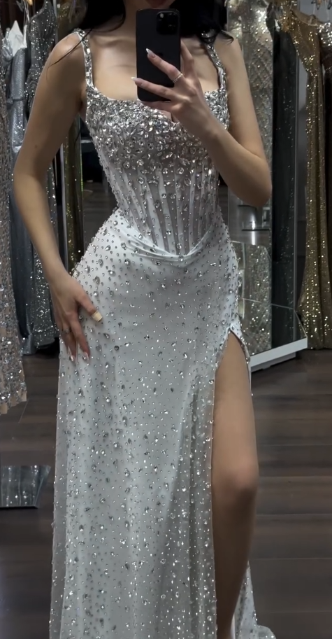 Luxury Crystal Silver Sweetheart Sheath Prom Dress with Slit