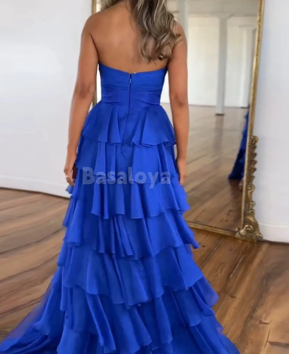 SP0077 Elegant Black&White Sweetheart A-Line Tiered Prom Dress with Slit