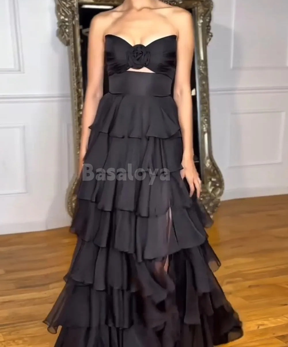 SP0077 Elegant Black&White Sweetheart A-Line Tiered Prom Dress with Slit