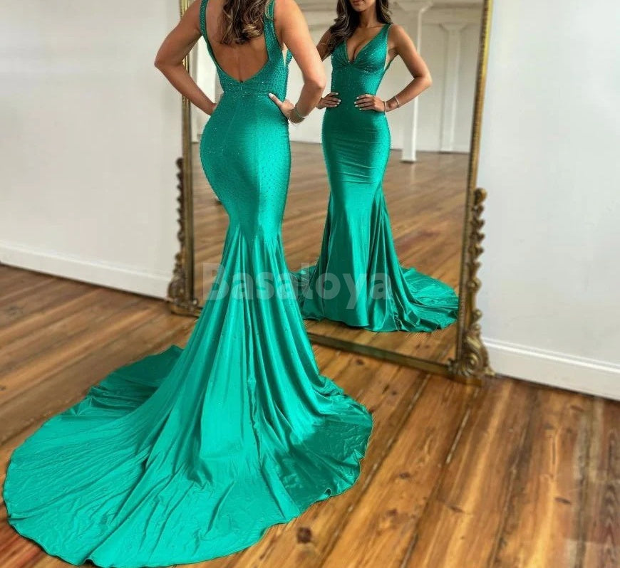 SP0078 Luxury White V-Neck Straps Mermaid Beaded Prom Dress with Train