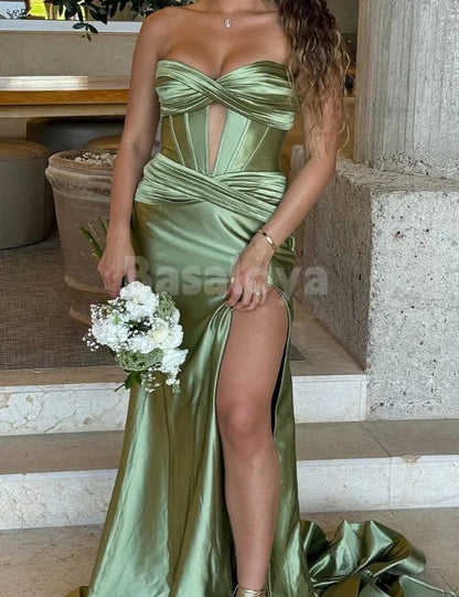 BM0003 Elegant Green Sweetheart Mermaid Bridesmaid Dress with Slit