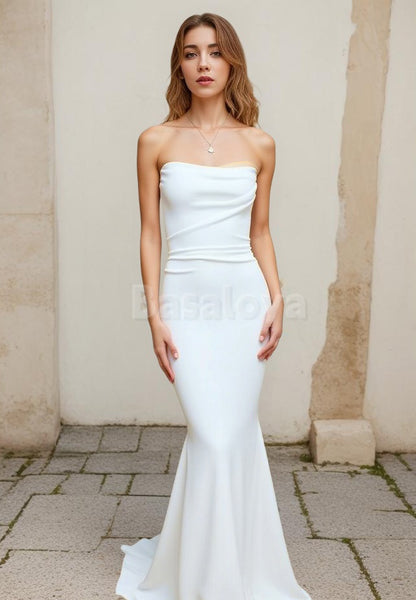 WD0077 Graceful White Strapless Bodycon Wedding Dress with Train Bridal Gown