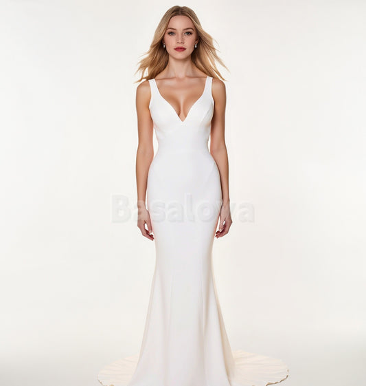 WD0084 Elegant White V-Neck Mermaid Backless Wedding Dress with Train