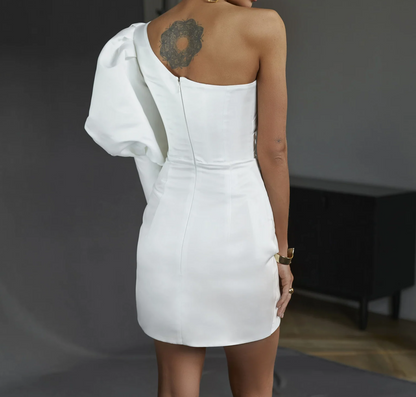 WD0154 Chic White V-Neck Cape Sleeve Mermaid Wedding Dress with Train