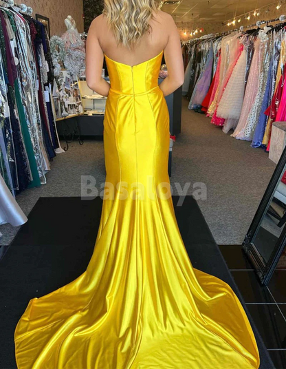 SP0239 Stunning Bow Gold Strapless Sheath Prom Dress Evening Gown with Train