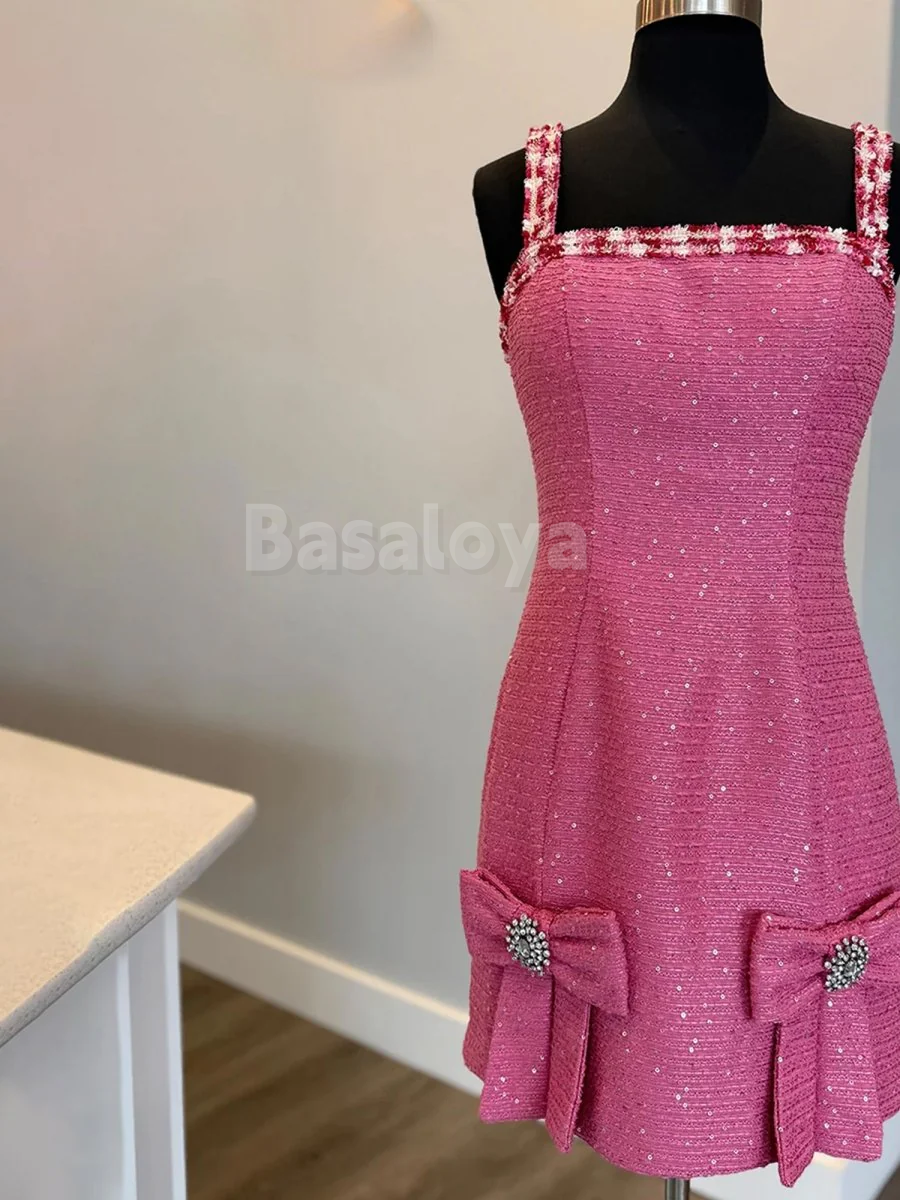 HM0048 Luxury Pink Beaded Square Neck Bodycon Homecoming Dress with Bow