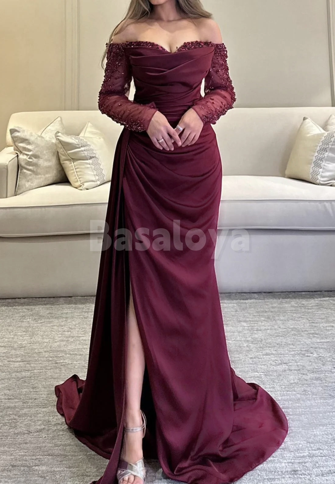 ED0074 Luxury Pearls Burgundy Long Sleeves Sheath Evening Dress with Slit