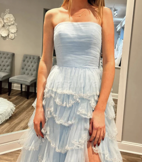 SP0098 Elegant Lavender Strapless A-Line Tiered Lace Prom Party Dress