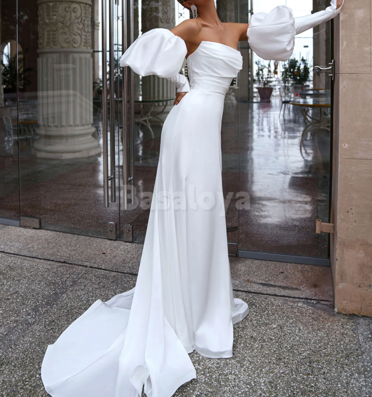 WD0141 Elegant White Long Sleeves Strapless Sheath Wedding Dress with Train