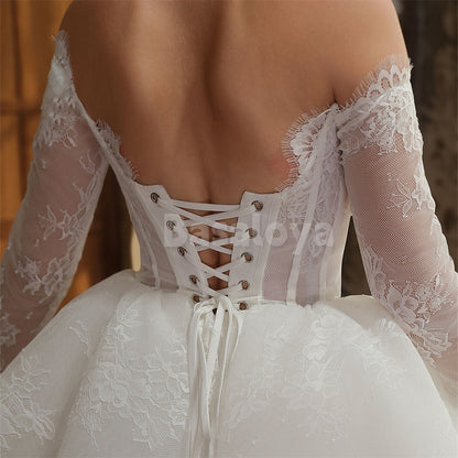WD0043 Elegant Long Sleeves A-Line Sweetheart Lace Wedding Dress