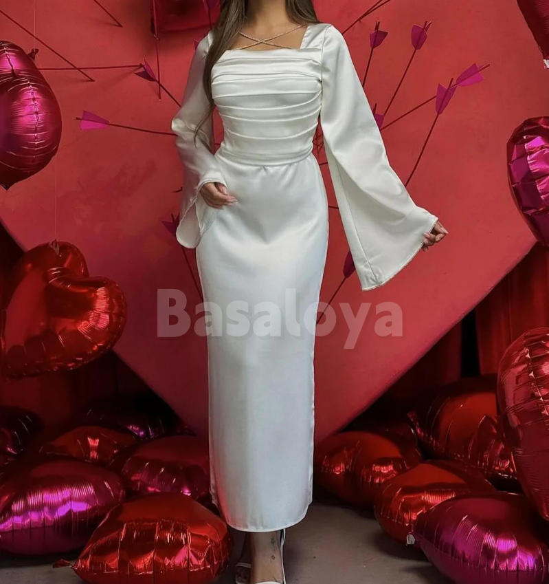 SP0281 Elegant White Long Sleeves Sheath Pleated Prom Formal Dress