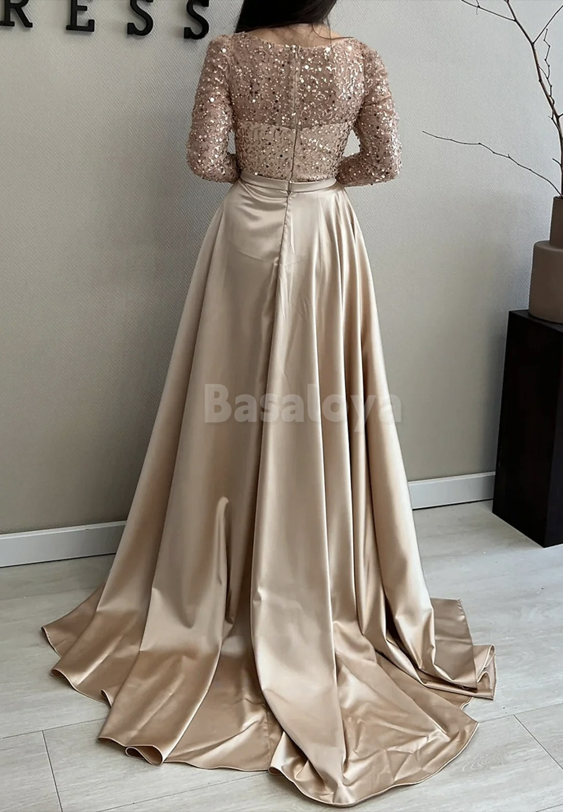 ED0082 Classic Long Sleeves Scoop Neck A-Line Evening Gown with Sequin