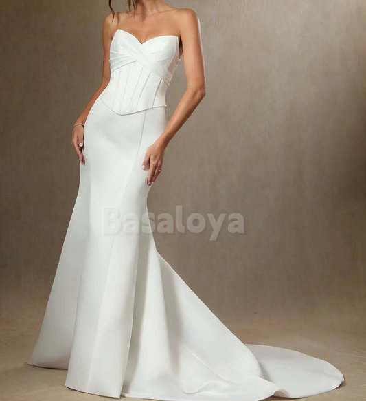 WD0059 Elegant White Sweetheart Mermaid Satin Wedding Gown with Train