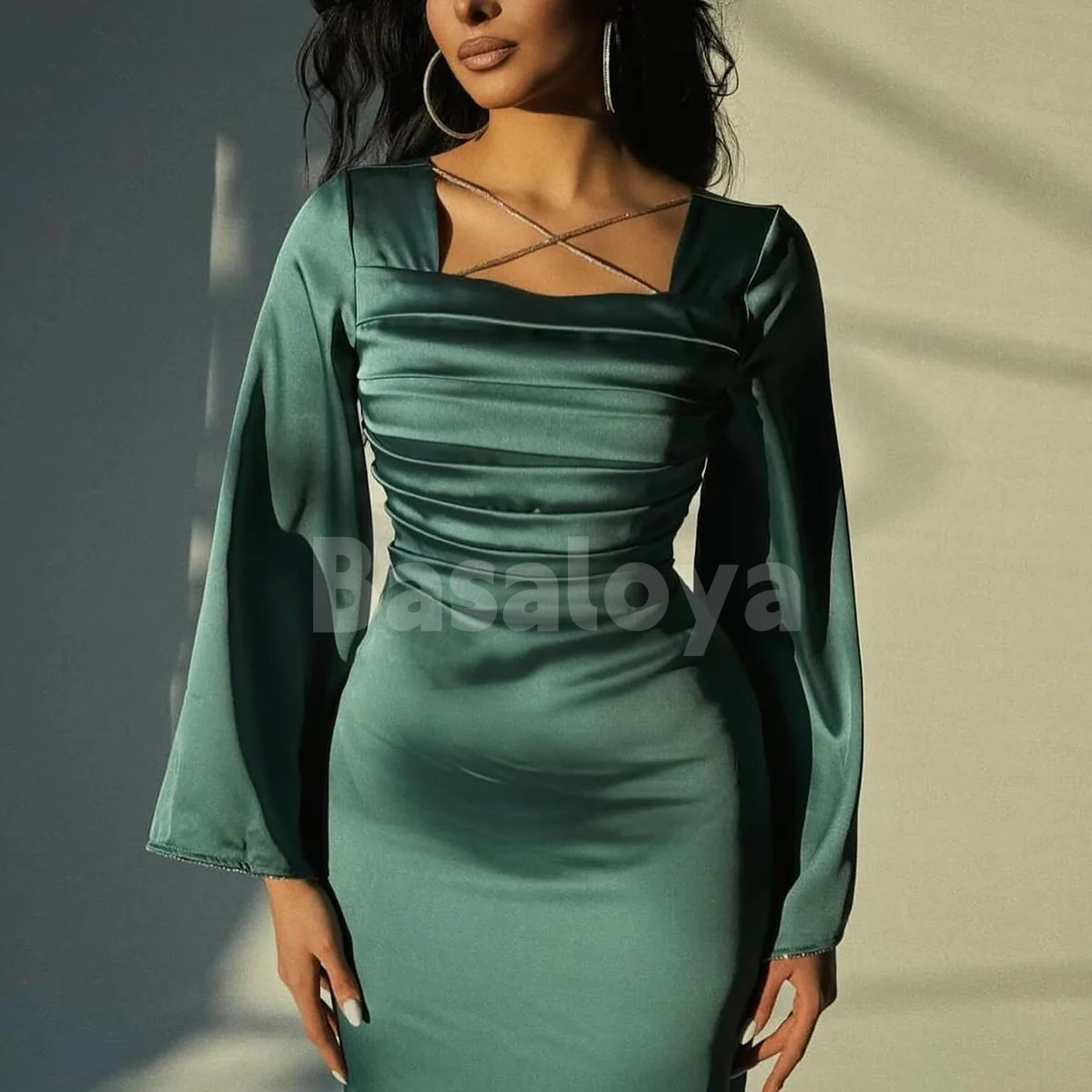SP0281 Elegant White Long Sleeves Sheath Pleated Prom Formal Dress