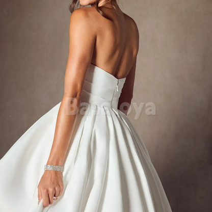 WD0087 Classic White Sweetheart A-Line Pleats Wedding Gown with Pockets