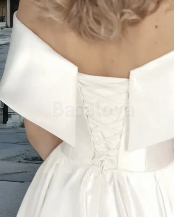 WD0033 Classic Off-Shoulder A-Line Pleats Satin Wedding Dress Bridal Gown