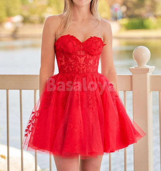 HM0083 Elegant Lilac Sweetheart A-Line Lace Appliques Homecoming Dress