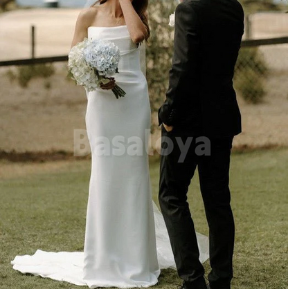 WD0077 Graceful White Strapless Bodycon Wedding Dress with Train Bridal Gown