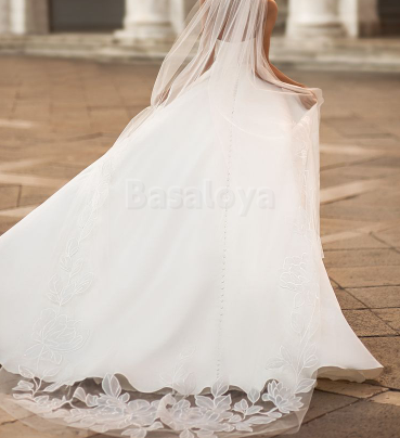 WD0022 Classic Long Sleeves Sweetheart A-line Pleats Wedding Dress with Slit