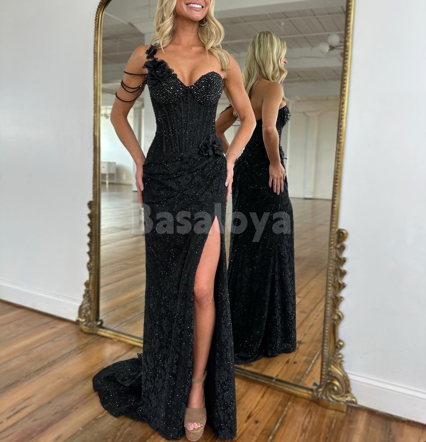 SP0330 Luxury 3D Floral Black One Shoulder Beaded Lace Applique Prom Dress