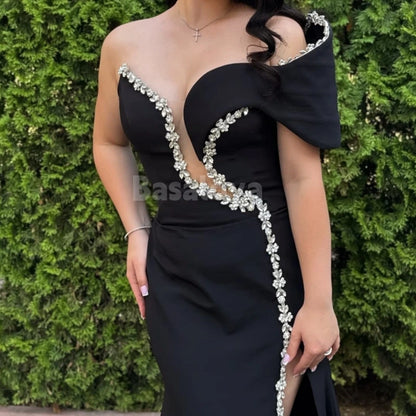 ED0035 Elegant Black One Shoulder Mermaid Evening Dress with Beaded