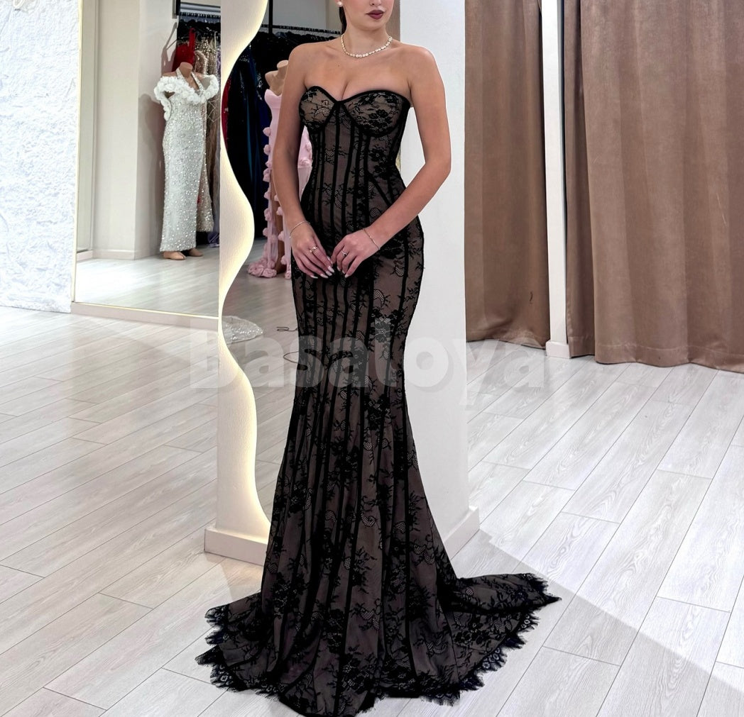 SP0308 Elegant Black Sweetheart Mermaid Lace Prom Dress with Train